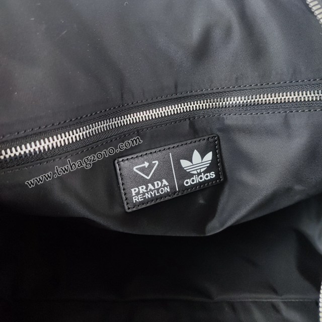 Prada專櫃新款男士手提旅行袋 普拉達聯名阿迪系列旅行包 2VC015 csp1028